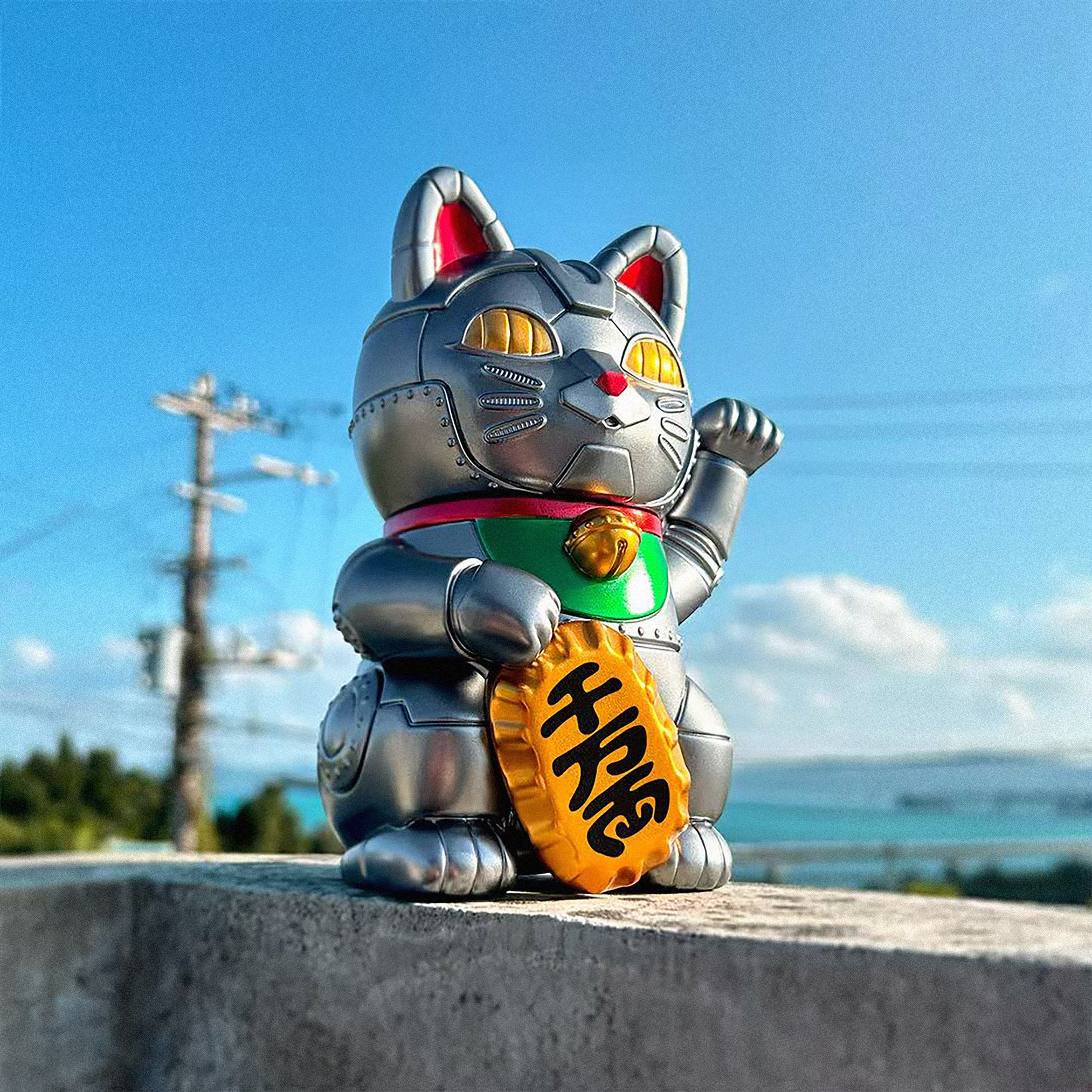 Mechanical Lucky Cat